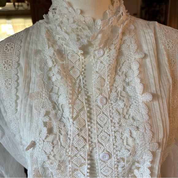 Spool 72 Goddess lace blouse - Picture 2 of 13